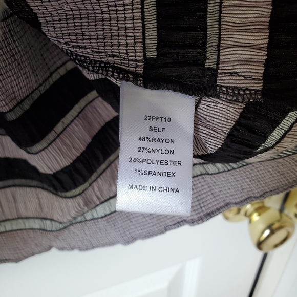 Hunter Bell “The Monroe” Top- Black and Gray/ Size Small - Picture 9 of 9